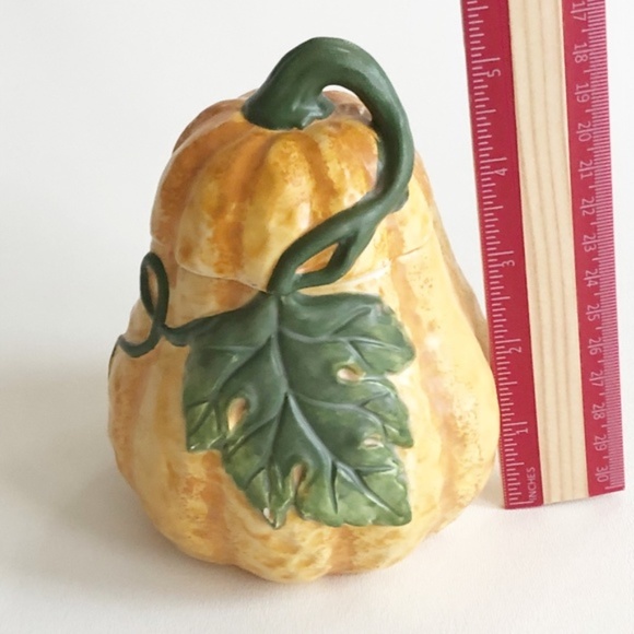 Yankee Candle Squash Pumpkin Fall Candle w Lid - Picture 6 of 7